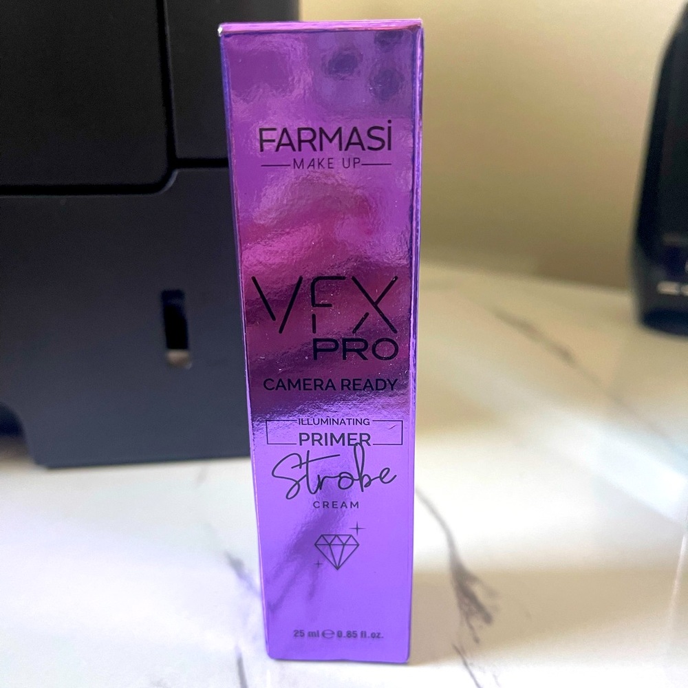 Super cool illuminating strobe cream by Farmasi